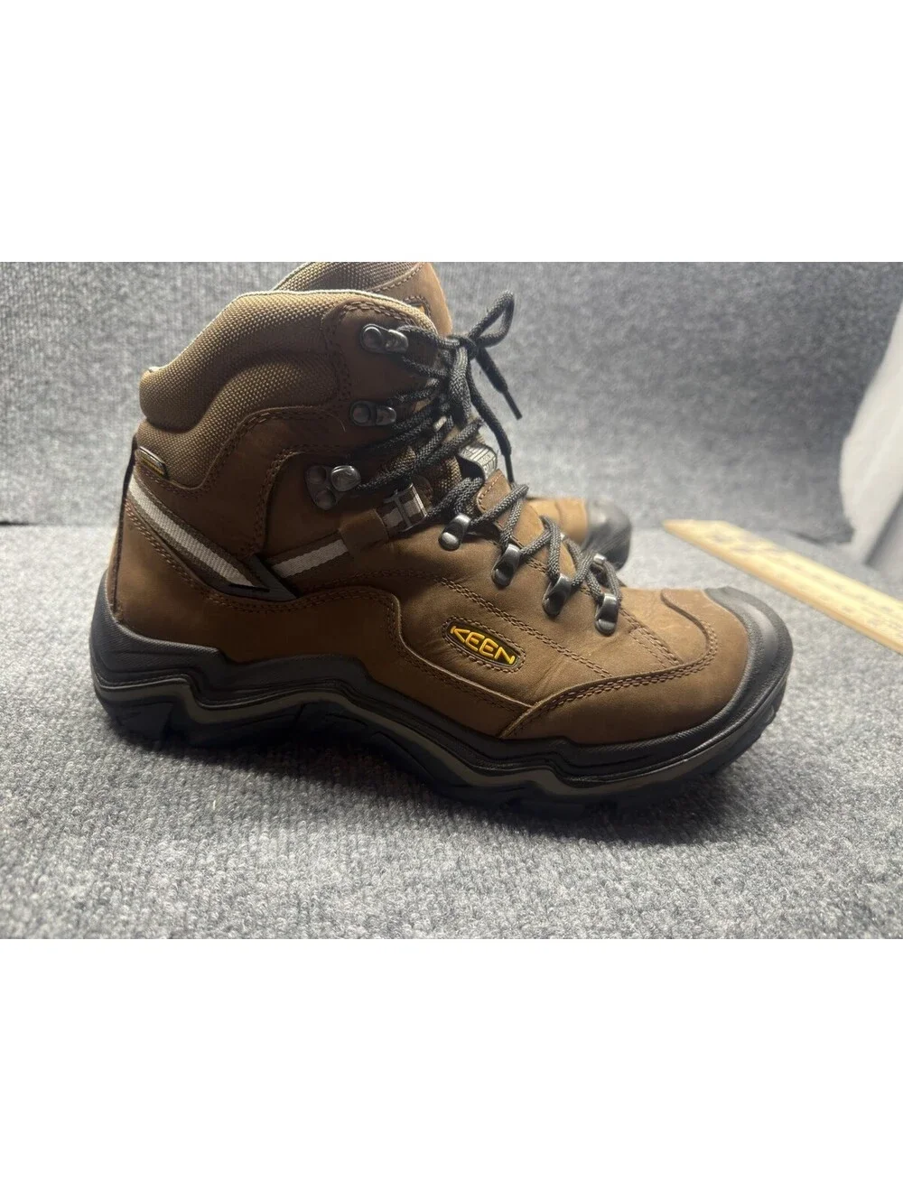 KEEN Durand II Mid Waterproof Hiking Boots for Men -   Size 11.5 WIDE